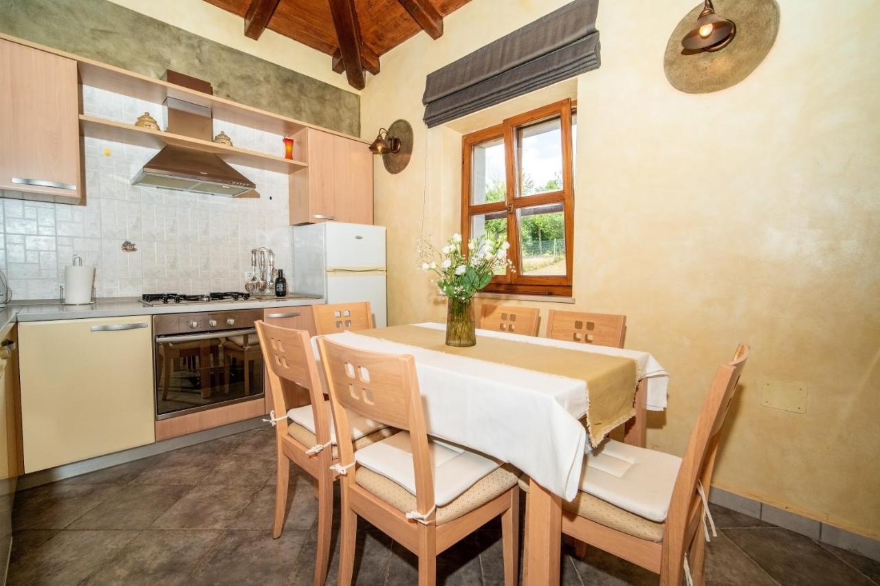 Вилла House Luce Krapan Экстерьер фото