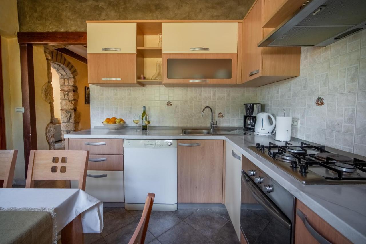 Вилла House Luce Krapan Экстерьер фото